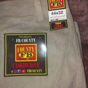 FB County corduroy 44×32